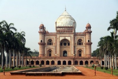tomb of safdar jang