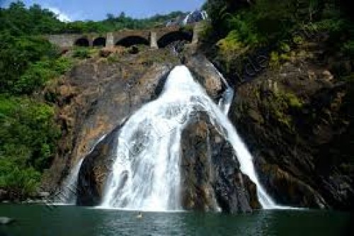 dudhsagar falls